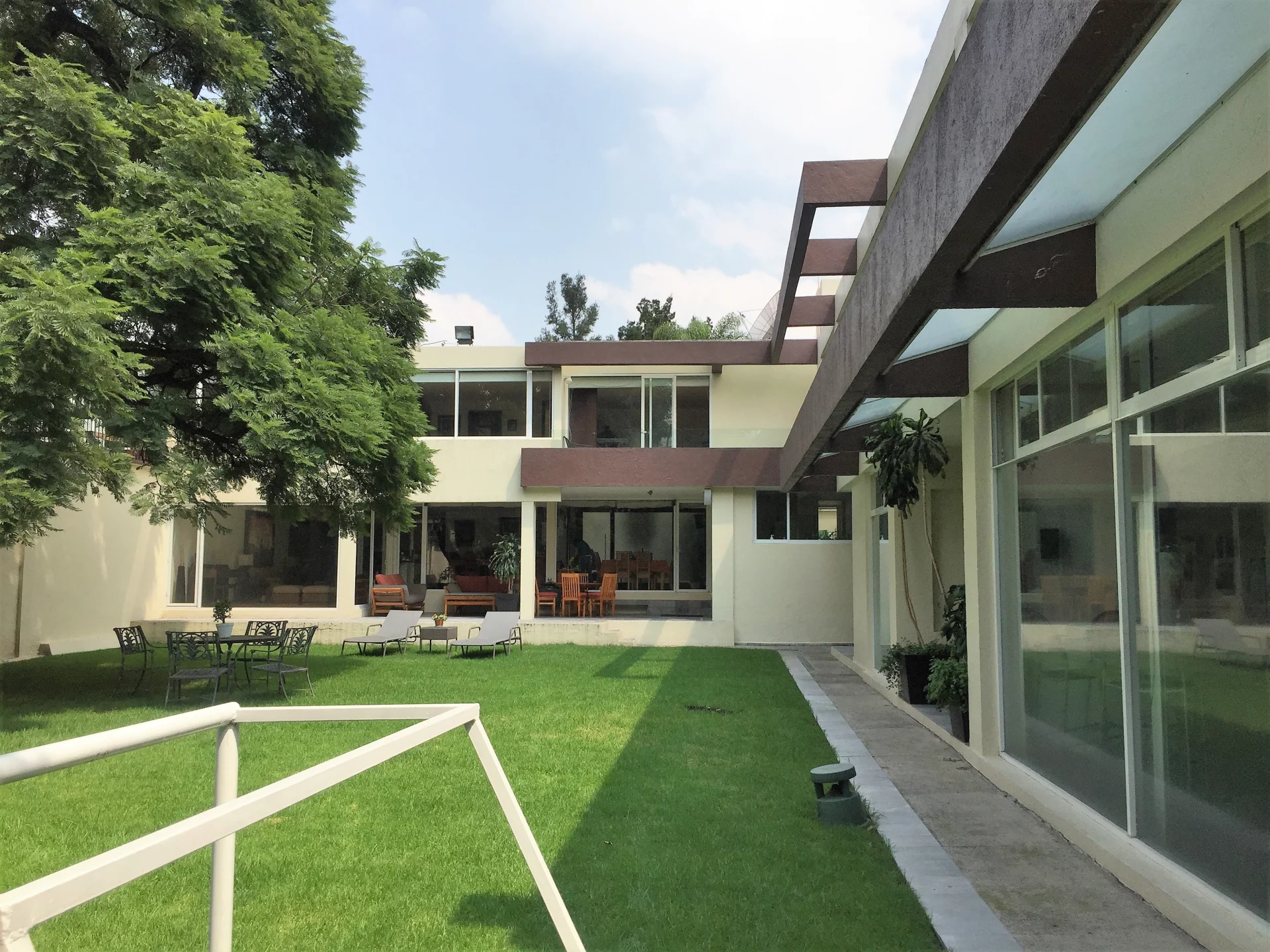 venta casa en las águilas