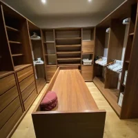 walking closet principal 3